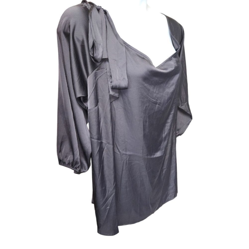 TORRID Satin Tie Front Off Shoulder Long sleeve Blouse 3X - Picture 4 of 15